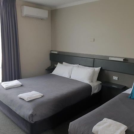Prospect Hotel Motel Блектаун Екстериор снимка