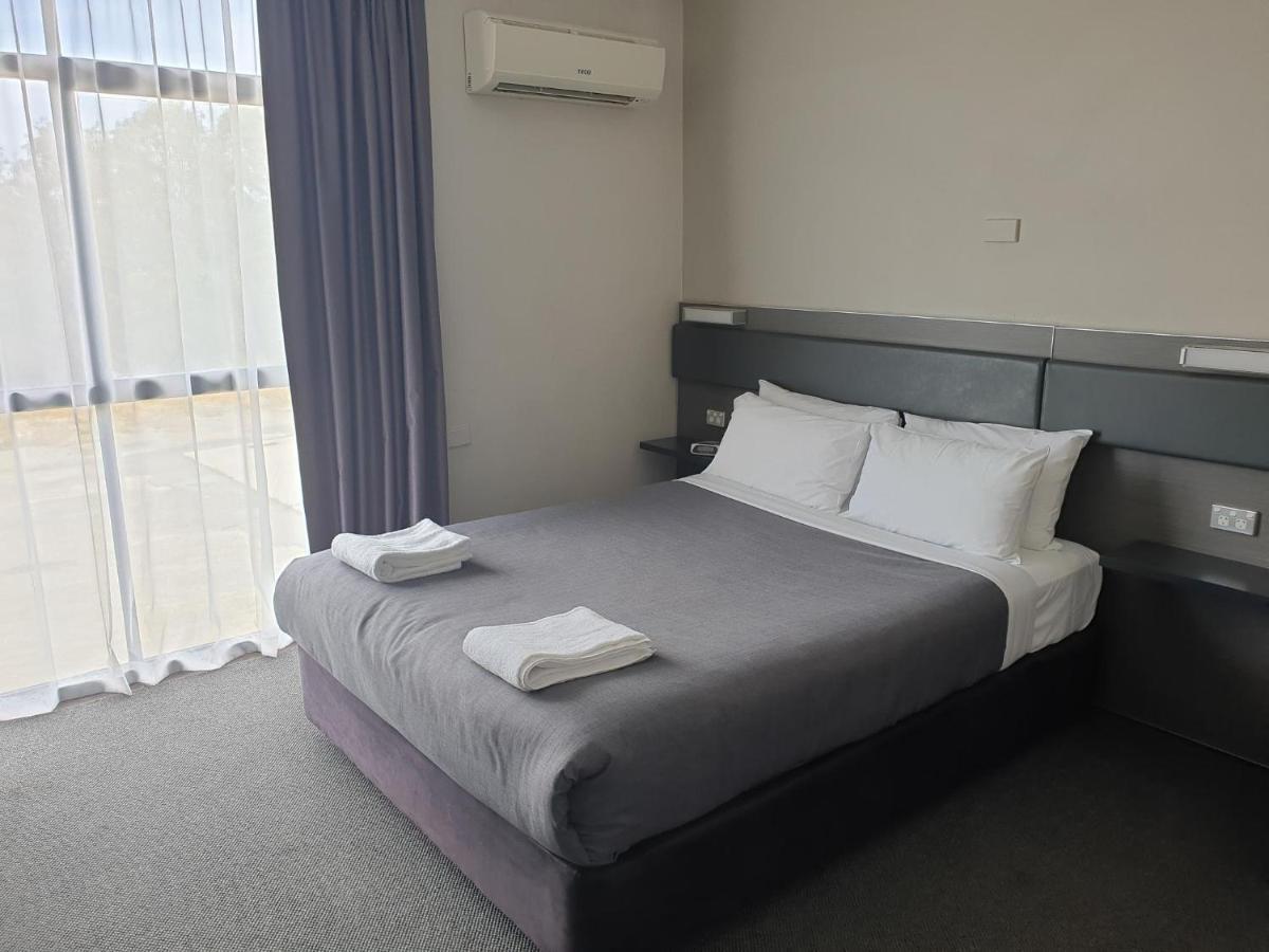 Prospect Hotel Motel Блектаун Екстериор снимка