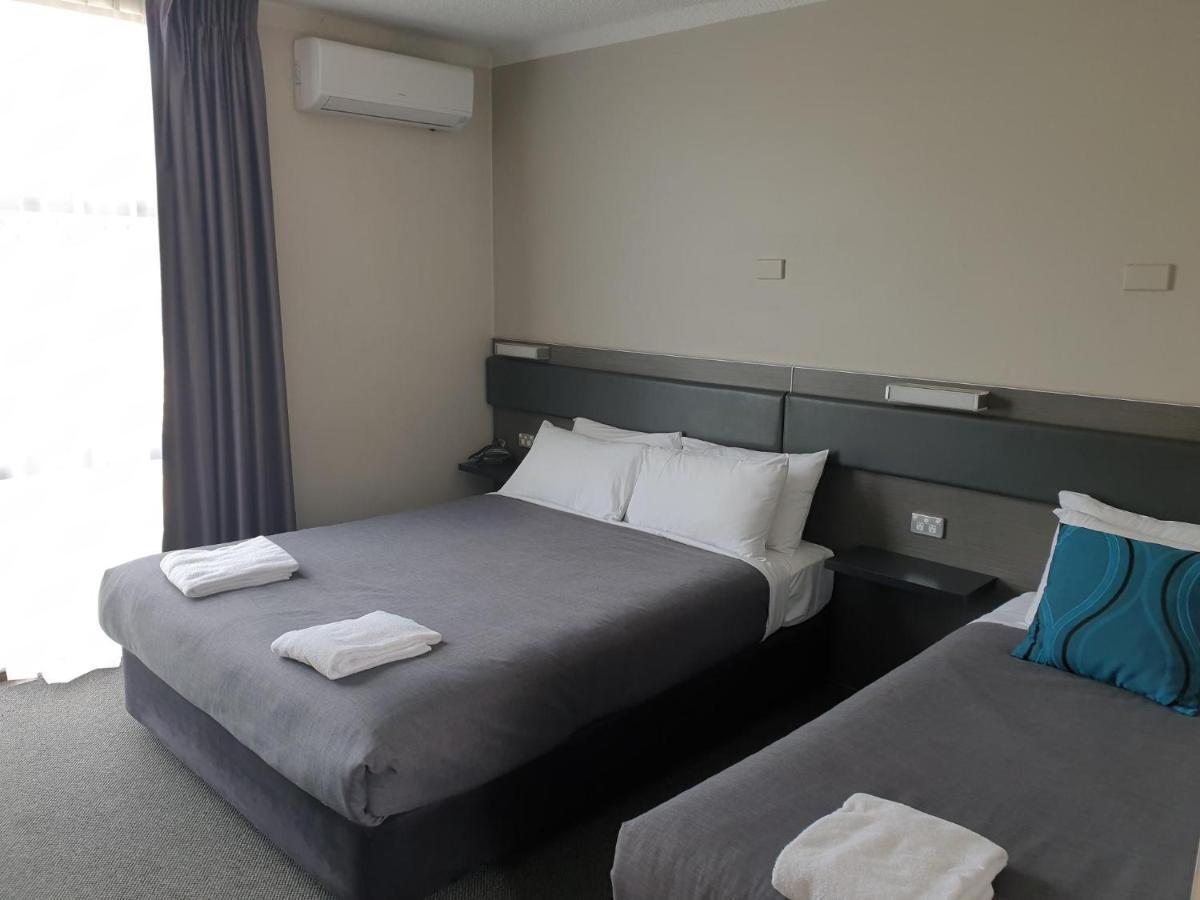 Prospect Hotel Motel Блектаун Екстериор снимка